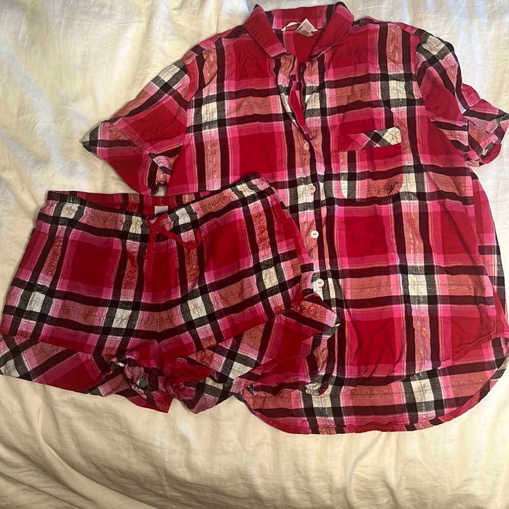 Victoria Secret shorts pajama set small